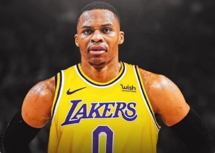  篮网本·西蒙斯复出战旧主，76人惨败引争议  