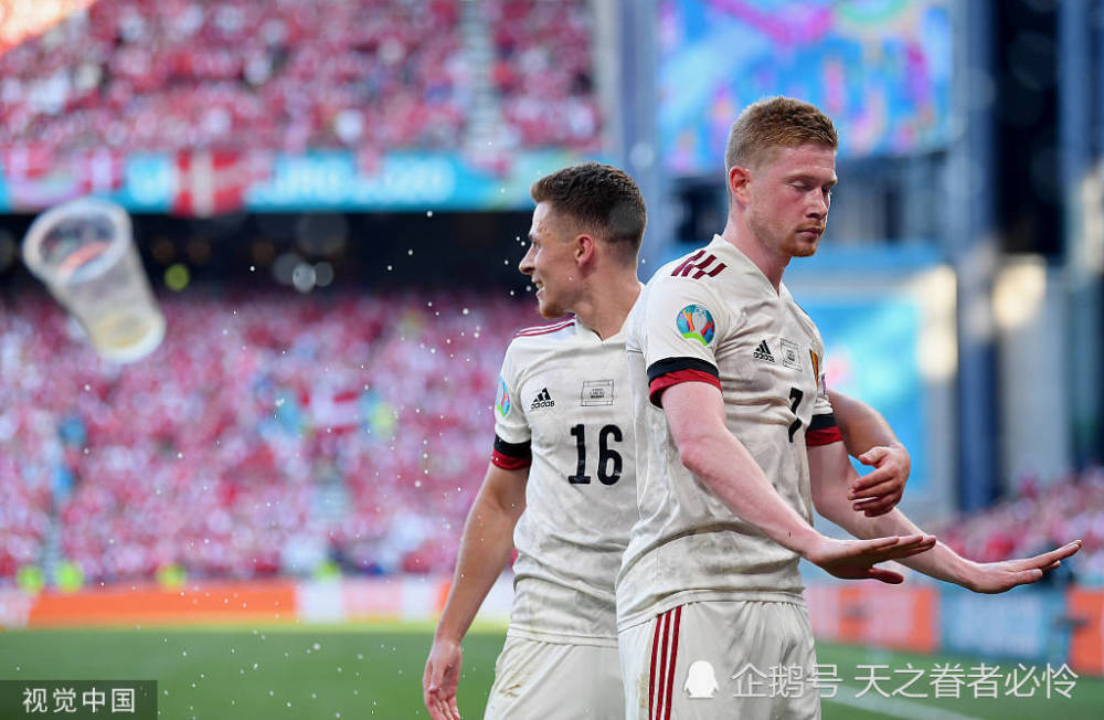  德布劳内伤愈复出，传射建功助曼城登顶  